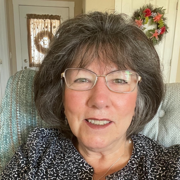 Meet your Posher, Penny - Picture 1 of 1